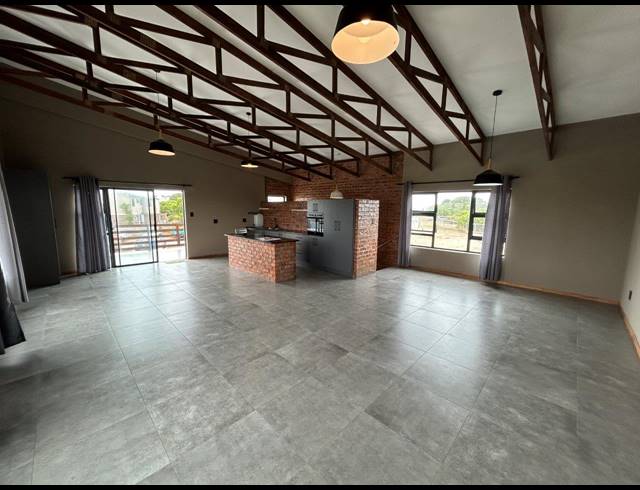 3 BEDROOM HOUSE FOR SALE IN PARADISE BEACH